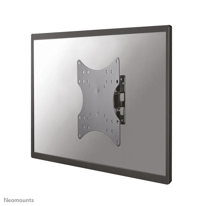 Neomounts FPMA-W115 zwart is een kantel- en zwenkbare wandsteun voor flat screens t/m 40 inch (102 cm).