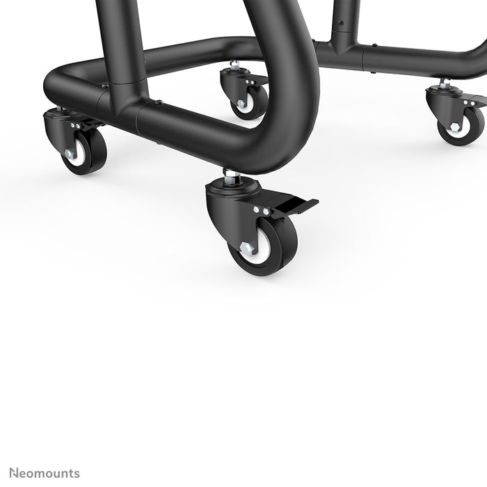 Neomounts NS-M3600black is een verrijdbaar meubel voor flat screens t/m 80 inch (203 cm).