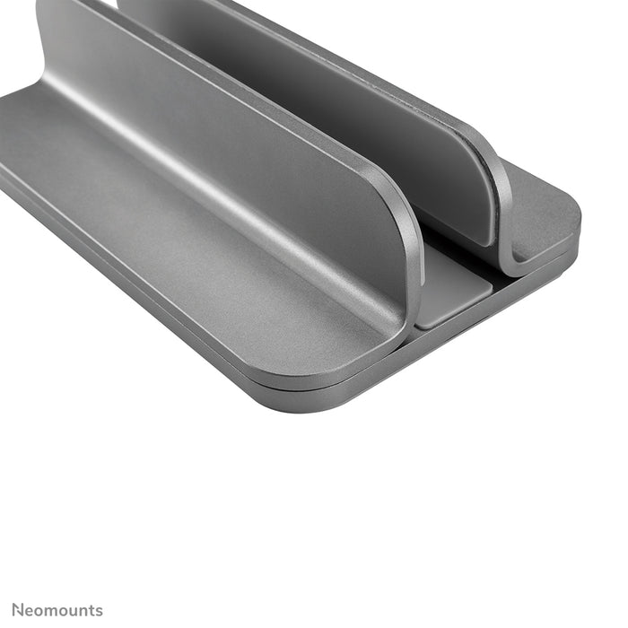 Neomounts verticale laptop standaard - Zilver