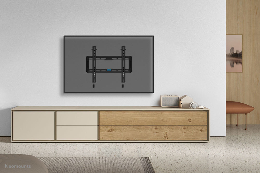 Neomounts WL35-550BL14 kantelbare wandsteun voor 32-65 inch schermen - Zwart