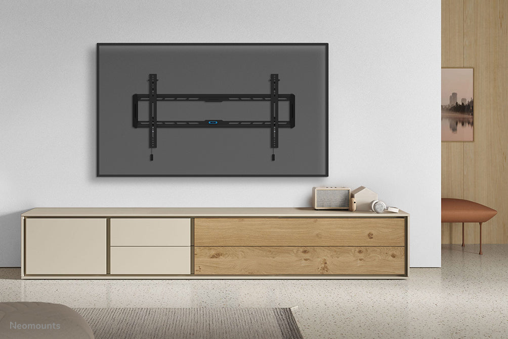 Neomounts WL35-550BL18 kantelbare wandsteun voor 43-86 inch schermen - Zwart