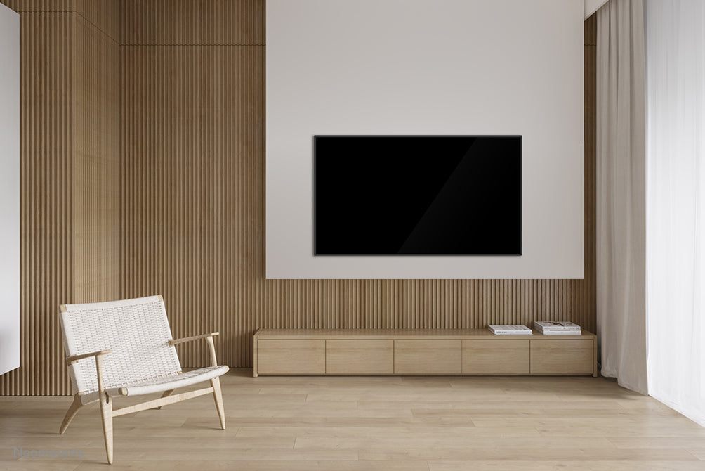Neomounts WL35S-850BL16 kantelbare wandsteun voor 40-82 inch schermen - Zwart